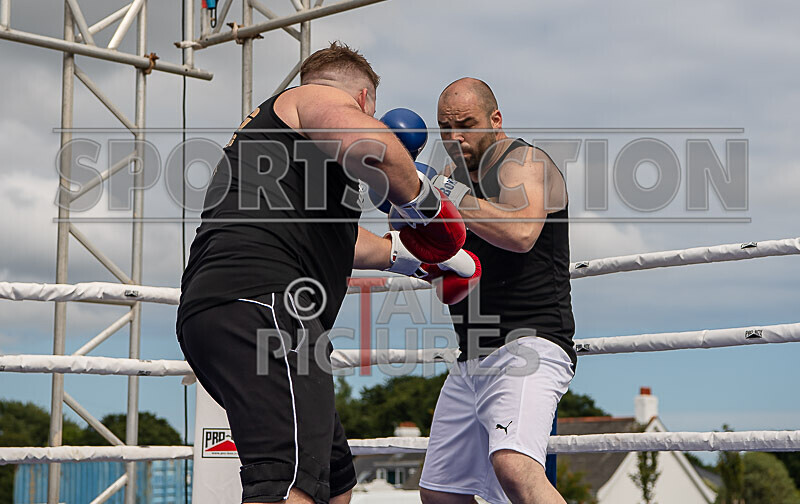 BOUT 2- Dave Tornado Taylor v Marvin Le Marvellous Odillard-20 - BOUT 2- Dave 'Tornado' Taylor v Marvin 'Le Marvellous' Odillard