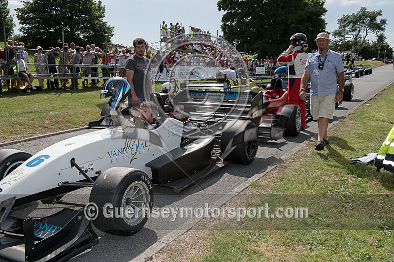 Guernsey National_2014_SCENE-10 - GUERNSEY NATIONAL 2014 - SCENE