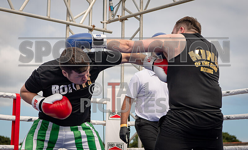 BOUT 1- Iron Mike Carre v Martin in Need of Help-39 - BOUT 1- 'Iron' Mike Carre v Martin 'in Need of' Help