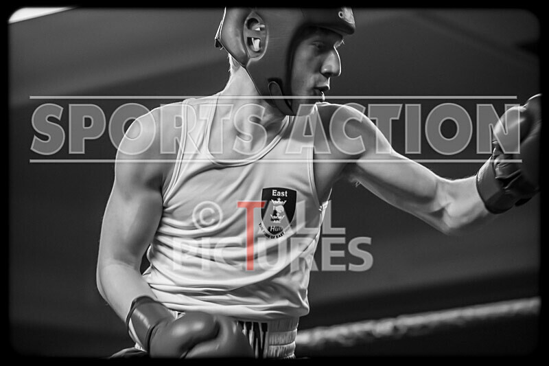 BOUT- 5 - Finn Walsh v Alix Watkins-32 - BOUT: 5 - Finn Walsh v Alix Watkins