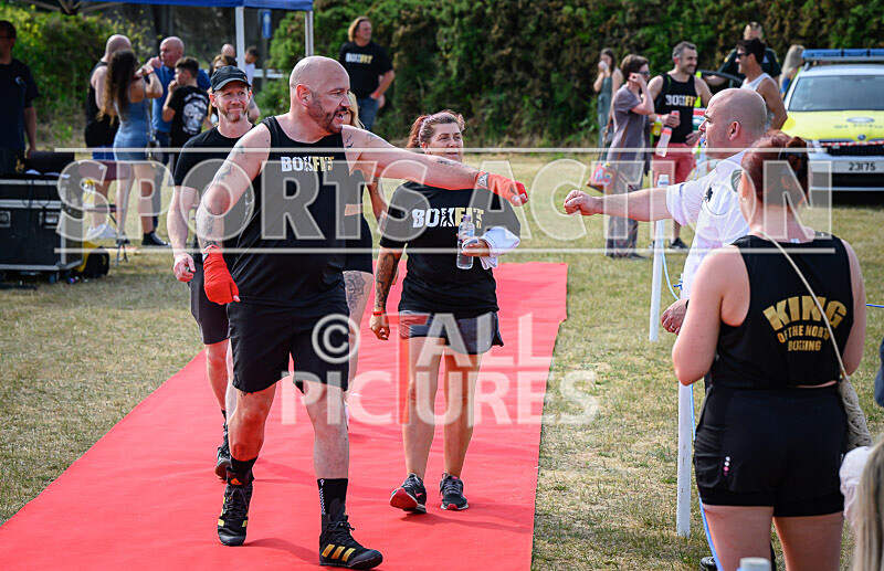 BOUT 5 - Martin the Swinger Budge v Wayne the Renegade Ogier-1 - BOUT 5 - Martin 'the Swinger' Budge v Wayne 'the Renegade' Ogier