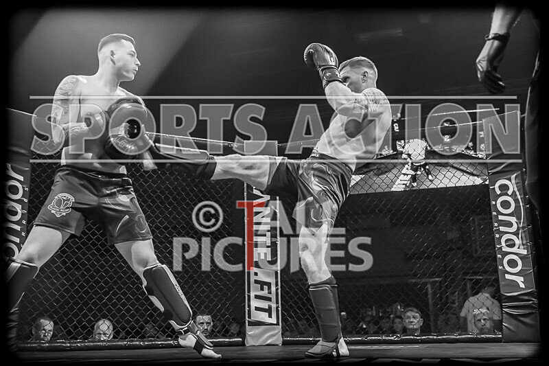 BOUT- 4 - Clayton Taylor v Alex Atkinson-19 - BOUT 4 - Clayton Taylor v Alex Atkinson