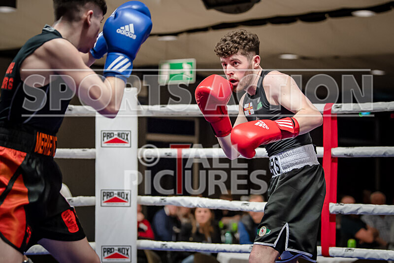BOUT 9 - Tom Teers v Louis Merryweather-26 - BOUT 9 - Tom Teers v Louis Merryweather