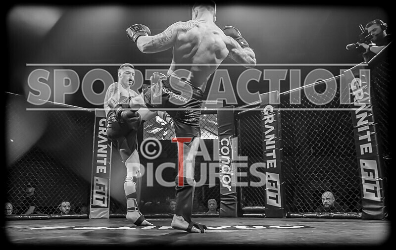 BOUT- 4 - Clayton Taylor v Alex Atkinson-34 - BOUT 4 - Clayton Taylor v Alex Atkinson