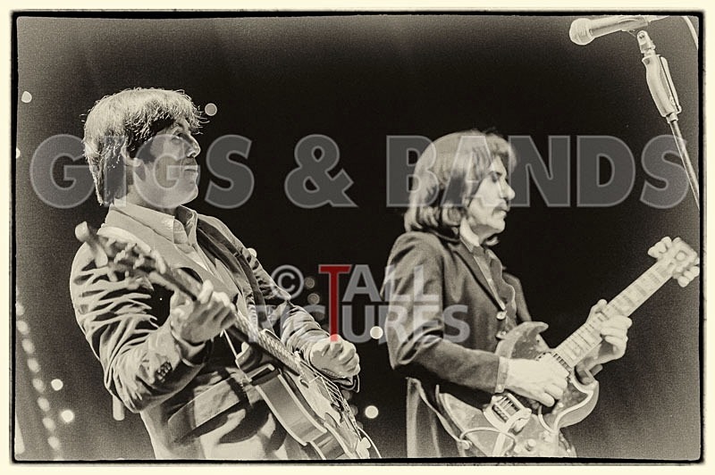 The Bootleg Beatles-17 - THE BOOTLEG BEATLES