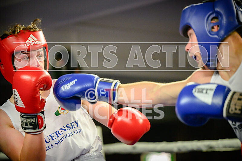 BOUT- 5_Ethan Le Moignan v Adrian Salmonowicz-2 - BOUT 5_Ethan Le Moignan v Adrian Salmonowicz