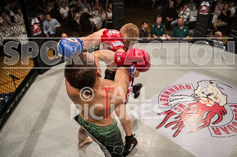 Cage Fighting_2012_Bout 2-9 - BOUT-2