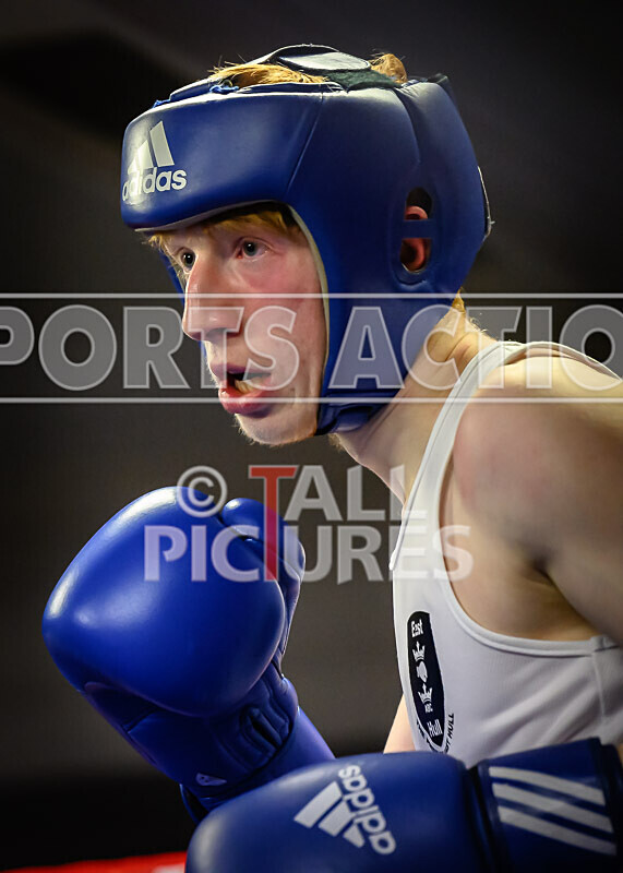 BOUT- 5 - Finn Walsh v Alix Watkins-31 - BOUT: 5 - Finn Walsh v Alix Watkins