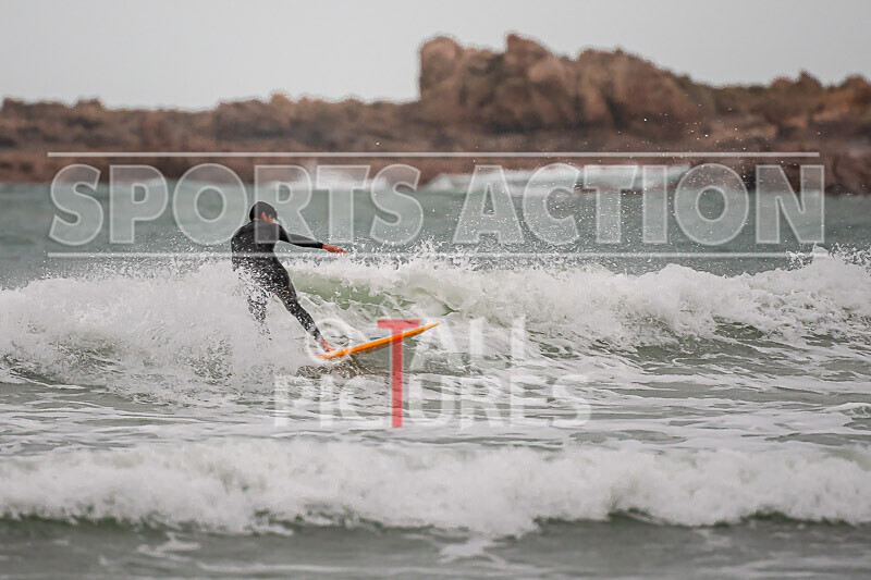 Surfing_01-11-2020-25 - SURFING AT VAZON BAY GUERNSEY