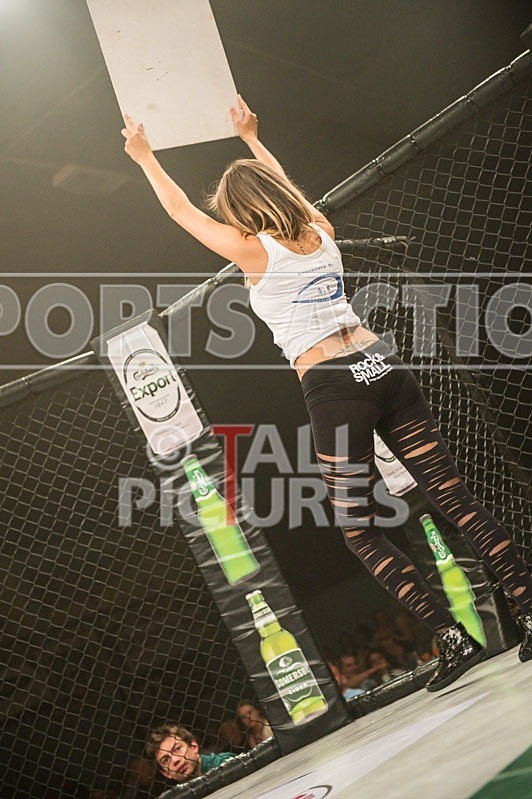 Lock-in Guernsey_2013_Scene-56 - THE WEIGH-INS & ATMOSPHERE