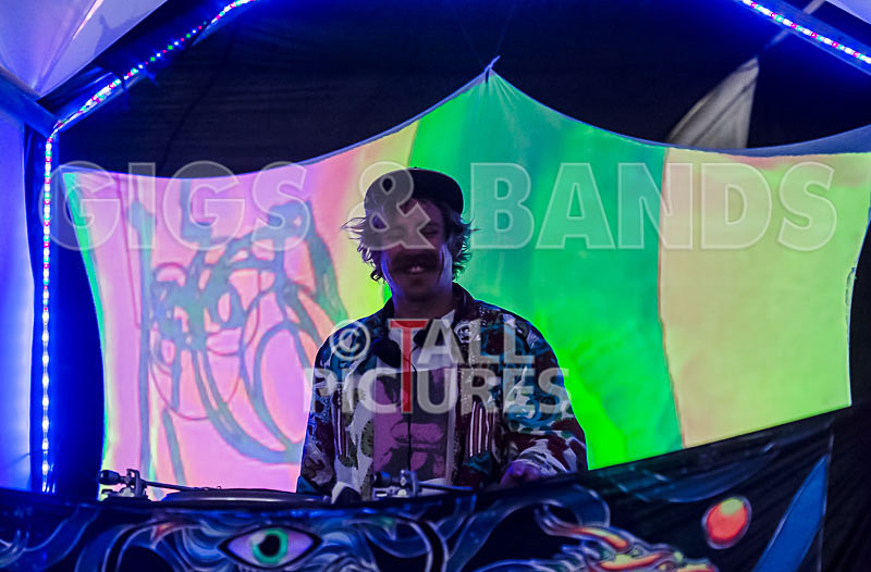 The Peace Tent_2015-30 - CHAOS PEACE TENT 2015