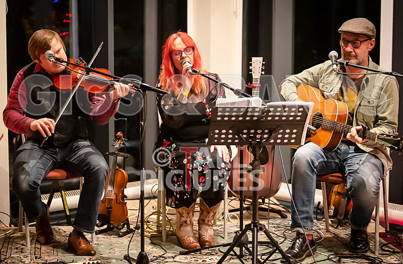 Blue Mountains-137 - THE ACOUSTIC CAFE