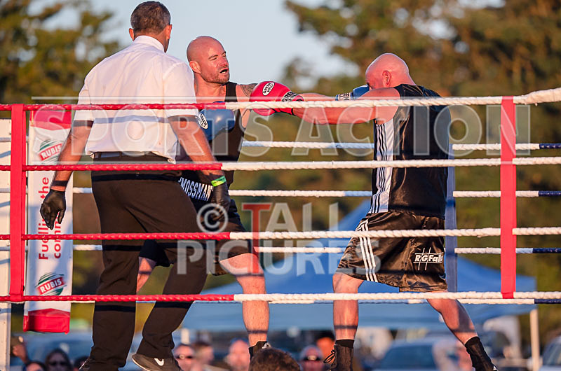 BOUT-12- Mad Charlie Moss v Tim Timbo Slice Luscombe-27 - BOUT-12 'Mad' Charlie Moss v Tim 'Timbo Slice' Luscombe