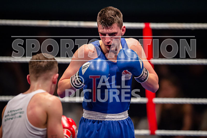 BOUT-21 -  Billy Poullain v Ben Vaughan-27 - BOUT-21 - Billy Poullain v Ben Vaughan
