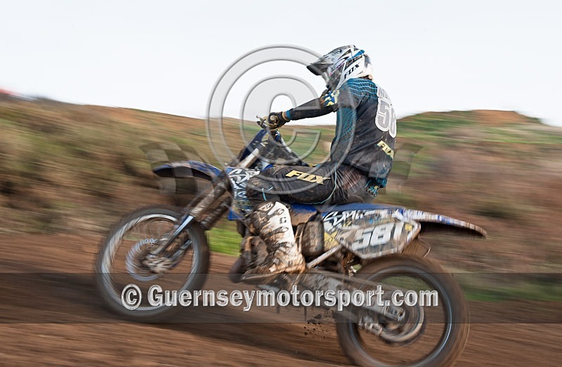 Moto-X_12-11-11-136 - MOTO-X_12-11-2011