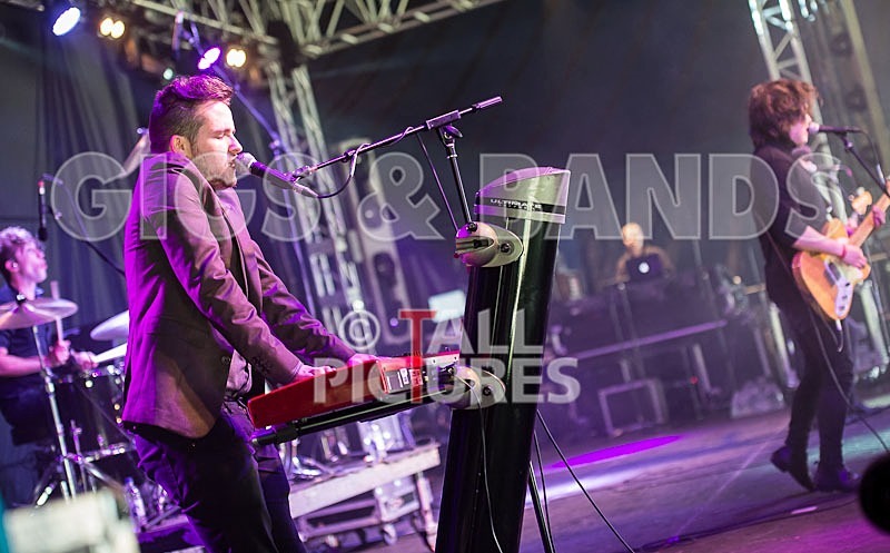 Raising Maisie-17 - RAISING MAISIE