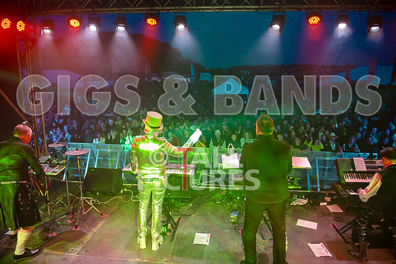 Fade2Grey-455 - FADE2GREY