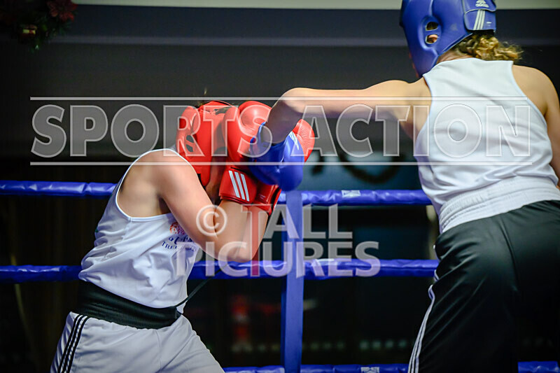BOUT- 3_Louie Quertier v Archie Kirk-5 - BOUT 3_Louie Quertier v Archie Kirk