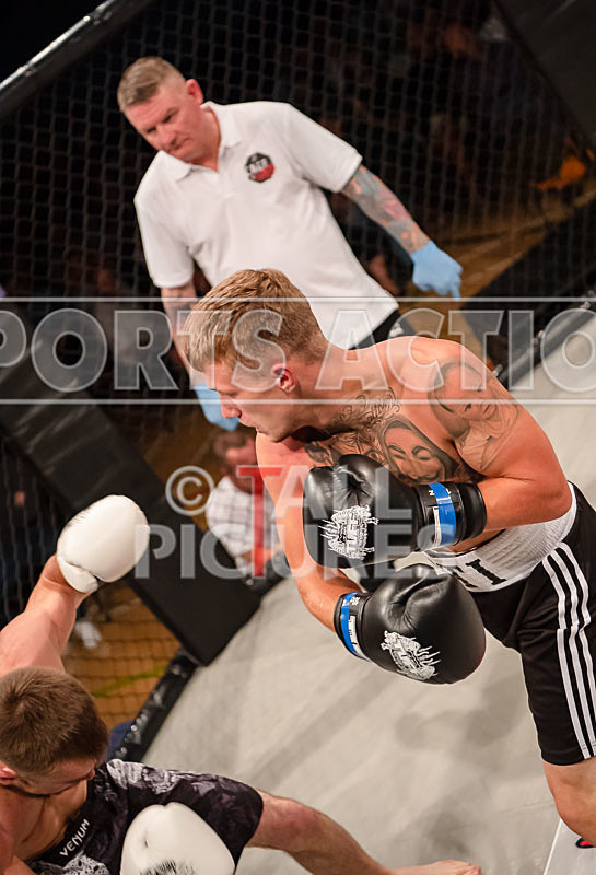 BOUT-2- Jason Enticott v Josh Manning-22 - BOUT-2: Jason Enticott v Josh Manning