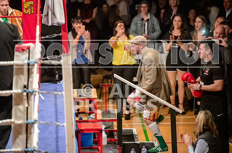 BOUT-18 - Jimmy Lesbirel v Byron Morris-4 - BOUT-18 - Jimmy Lesbirel v Byron Morris