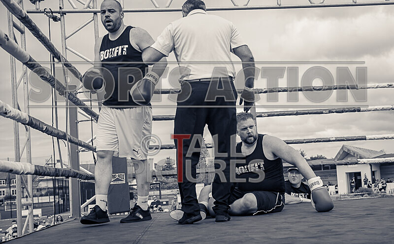 BOUT 2- Dave Tornado Taylor v Marvin Le Marvellous Odillard-39 - BOUT 2- Dave 'Tornado' Taylor v Marvin 'Le Marvellous' Odillard