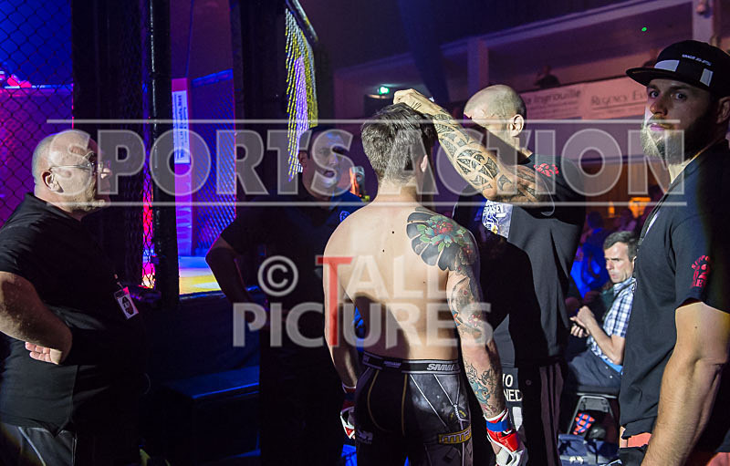 Michael Davies v Lewis Clapham-1 - MMA BRITISH LIGHTWEIGHT CHAMPIONSHIP