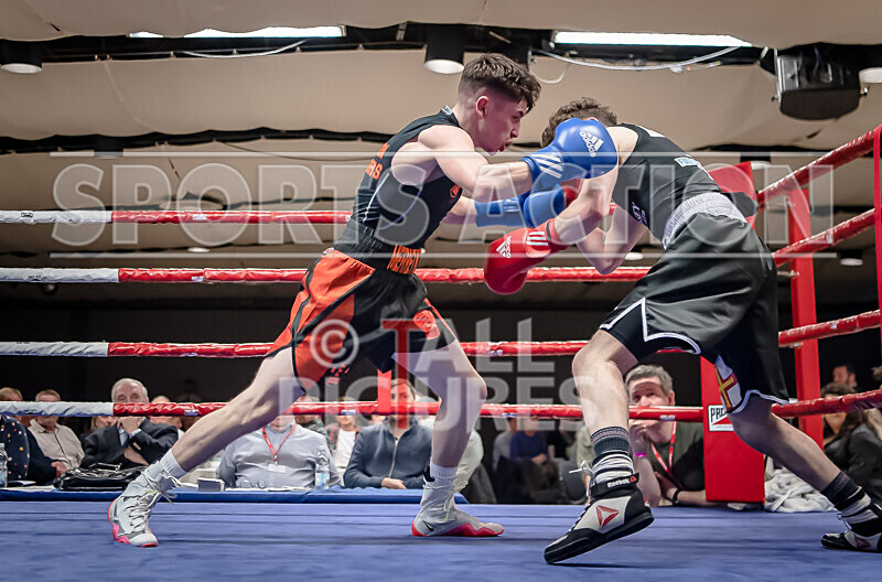 BOUT 9 - Tom Teers v Louis Merryweather-7 - BOUT 9 - Tom Teers v Louis Merryweather