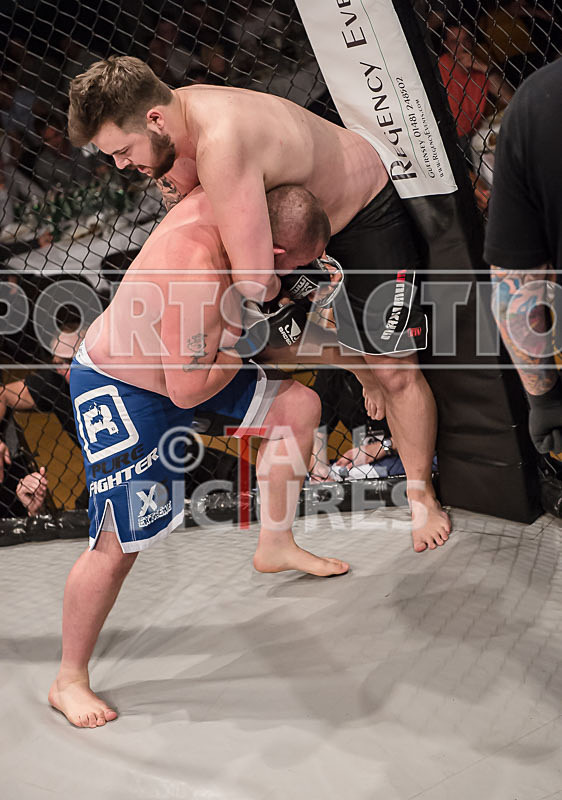 Eddie Goracy v Jack Fallaize-19 - BOUT 8
