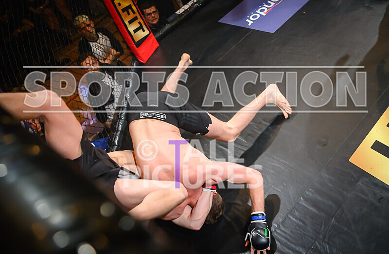 BOUT- 13 - Joe Graham v Sam Pearce-16 - BOUT 13 - Joe Graham v Sam Pearce