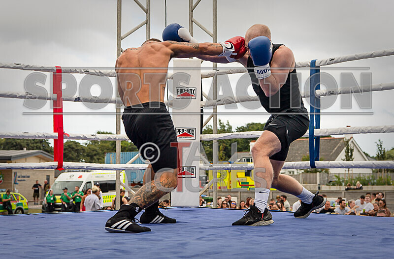 BOUT 6- Jason Danger Mouse Enticott v Martin the Granite Man Savident- - BOUT 6- Jason 'Danger Mouse' Enticott v Martin 'the Granite Man' Savident