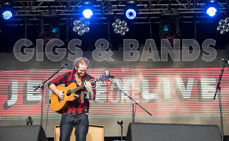 Newton Faulkner-7 - NEWTON FAULKNER