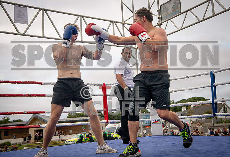 BOUT 10 Gareth the Marksman Morgan v Callum the Cannon Beausire-50 - BOUT 10- Gareth 'the Marksman' Morgan v Callum 'the Cannon' Beausire
