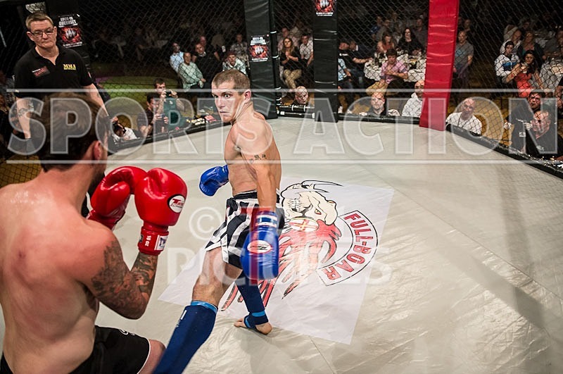 Cage Fighting_2012_Bout 5-22 - BOUT-5