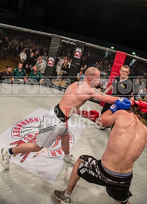 Cage Fighting_2012_Bout 4-30 - BOUT-4