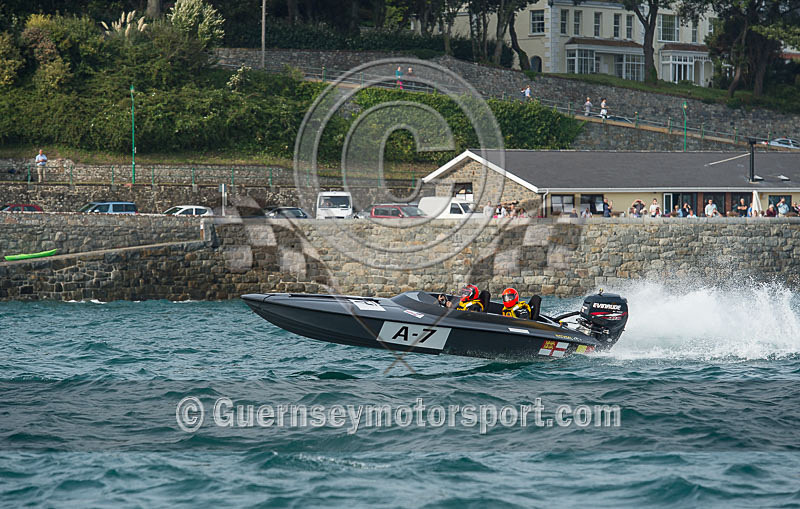 Worlds Powerboats_2014_Race-2-177 - UIM CLASS 3A & 3B WORLD OFFSHORE CHAMPIONSHIP_RACE-2
