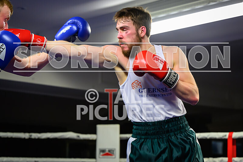 BOUT- 9 - Martinz Kublicks v Ben Forster-34 - BOUT 9 - Martinz Kublicks v Ben Forster