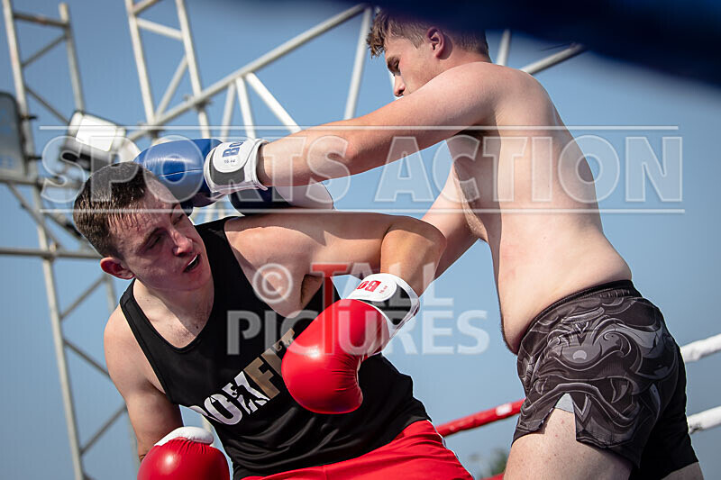 BOUT 1 - Ivan -El Terrible- v Elliot Cocket-14 - BOUT 1 - Ivan 'El Terrible' Donaldson v Elliot Cocket