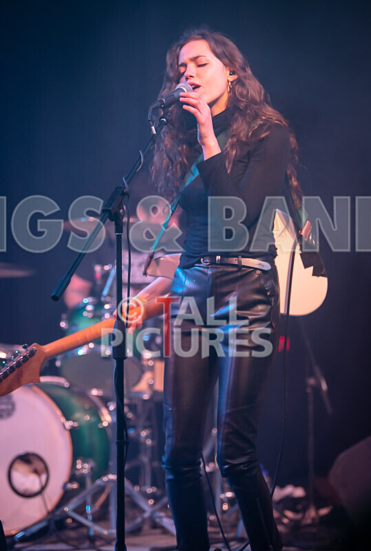 Beach Riot-86 - BEACH RIOT