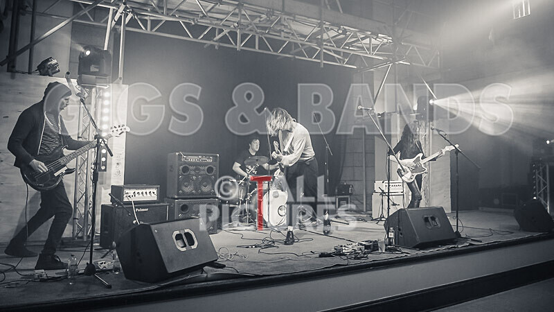 Beach Riot-85 - BEACH RIOT