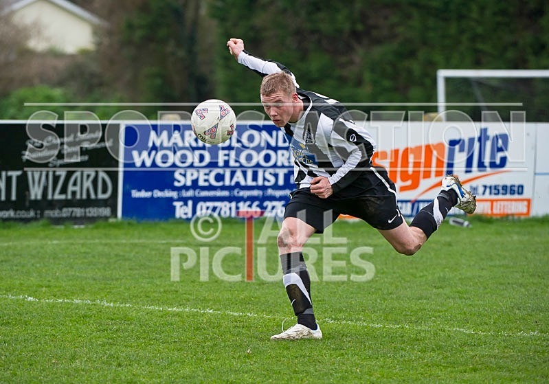 Saints win Priaulx Cup-6 - SAINTS FC - PRIAULX WINNERS 2010