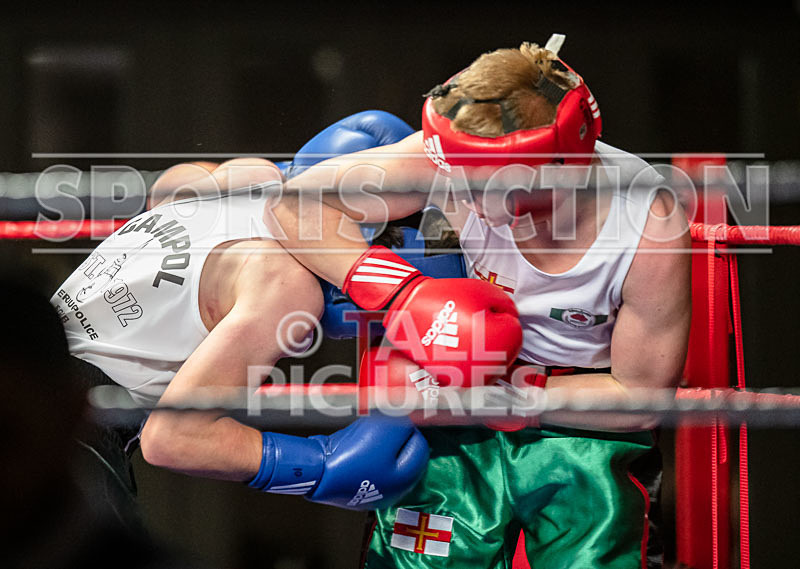 BOUT-2_Luke Robert v Domenico Cianni-5 - BOUT-2_Luke Robert v Domenico Cianni