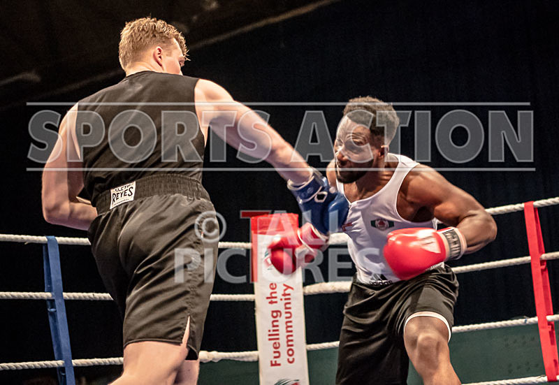 BOUT-10_Obile Botchway v Miles Horn-4 - BOUT-10_Obile Botchway v Miles Horn