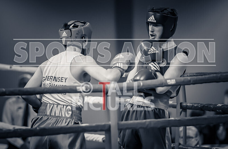 BOUT 4 - Ross Vining v Lewis Oyler-4 - BOUT 4 - Ross Vining v Lewis Oyler