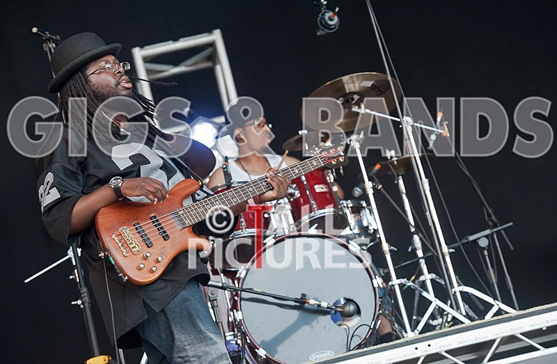 Wretch 32-2 - WRETCH 32