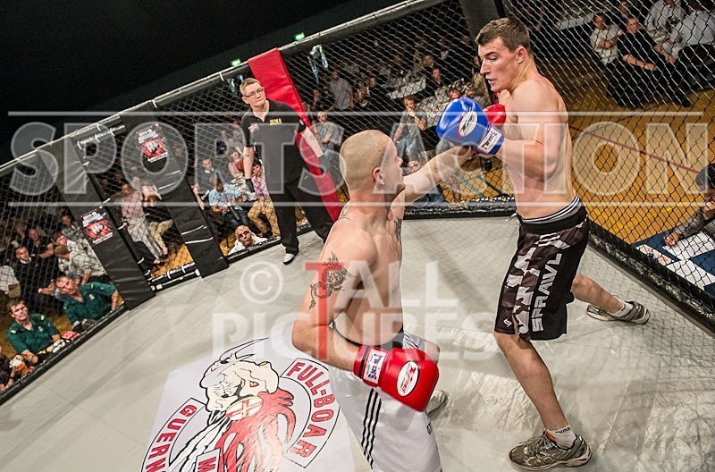 Cage Fighting_2012_Bout 4-7 - BOUT-4