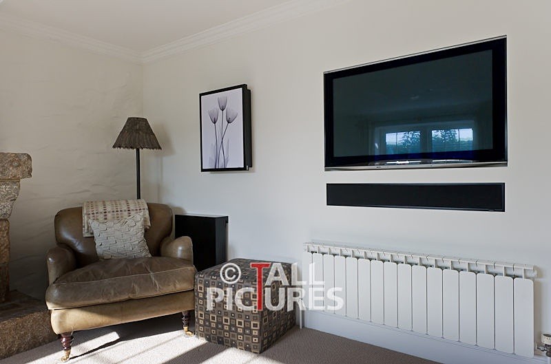 Multi-room Audio  Video-12 - TV LOUNGE