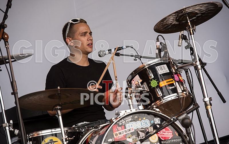 Brave Yesterday-80 - BRAVE YESTERDAY