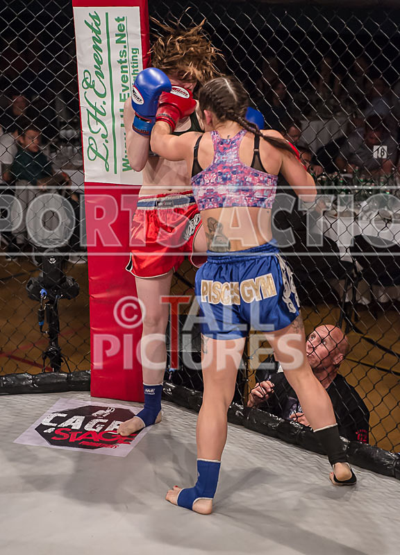 Stephanie Douglas v Lauren Sillence-32 - BOUT 6