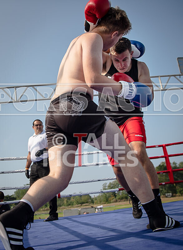 BOUT 1 - Ivan -El Terrible- v Elliot Cocket-20 - BOUT 1 - Ivan 'El Terrible' Donaldson v Elliot Cocket