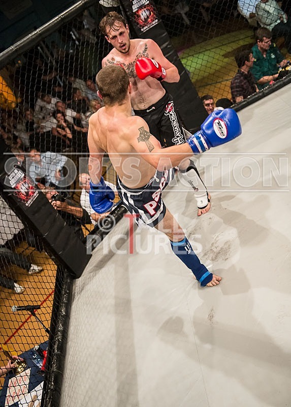 Cage Fighting_2012_Bout 5-19 - BOUT-5